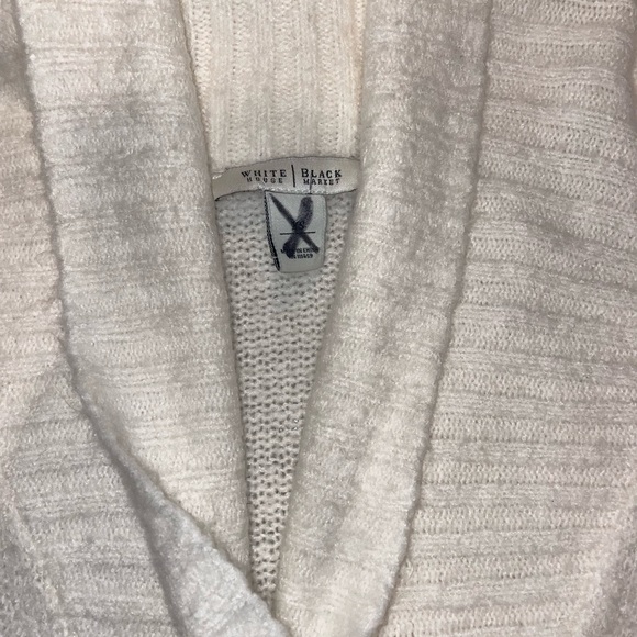 White House Black Market Cowl V Neck Oversized Sweater White Size Extra Small - Picture 8 of 8
